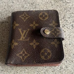Louis Vuitton small wallet